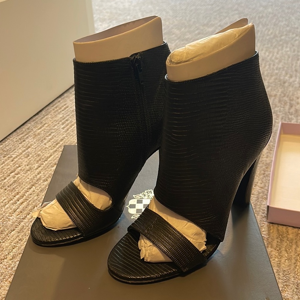 VINCE Heels